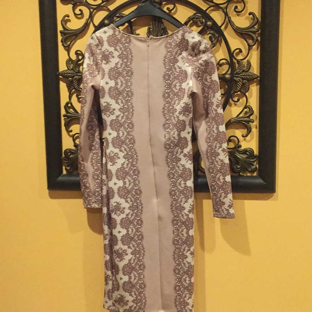 Dress - Picture 5 of 5